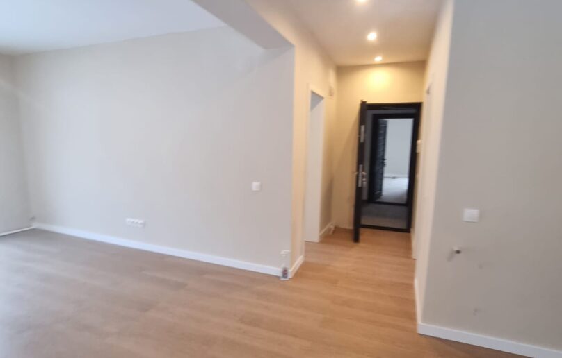 Apartament la mansarda(supanta), priveliste deschisa, de vanzare in Busteni