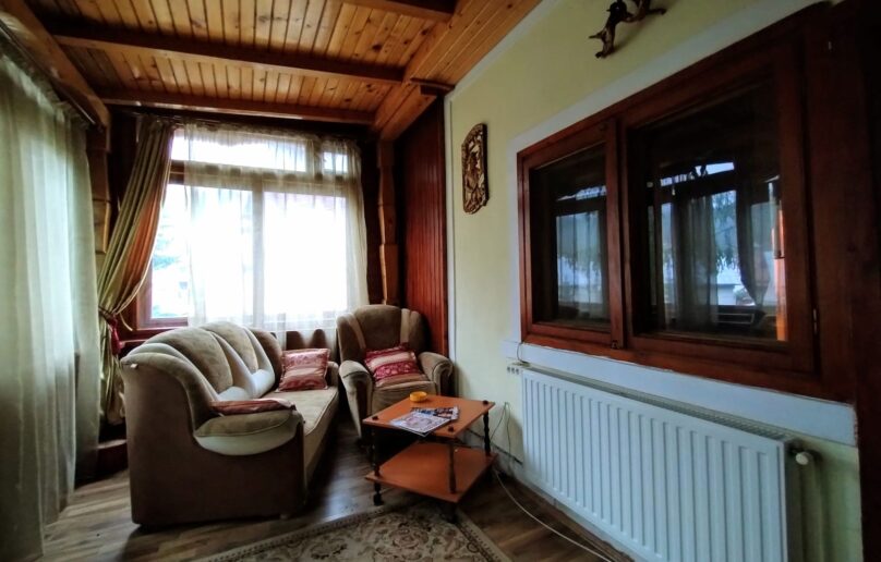 Casa P+E de vanzare in Busteni, zona Valea Alba