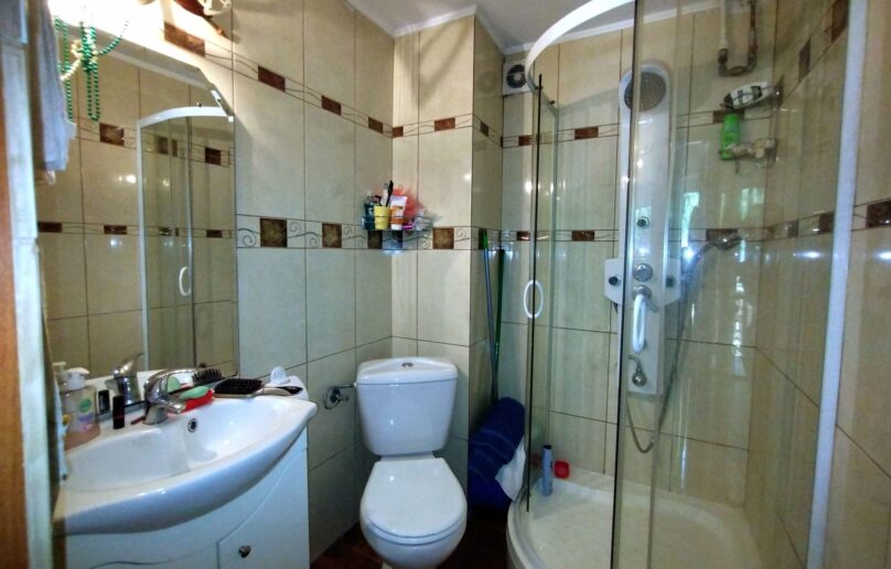 Apartament 2 camere si curte/de vanzare/Sinaia/zona Sf. ilie