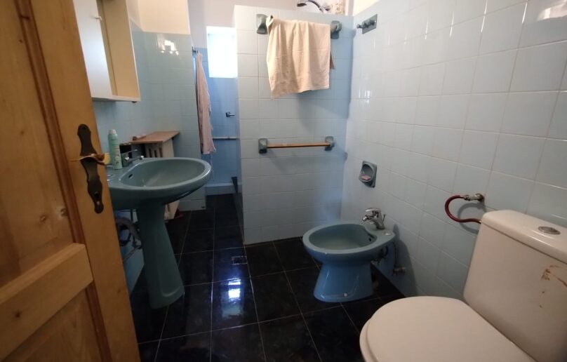 Vila de vanzare/intr-o eleganta oaza de liniste