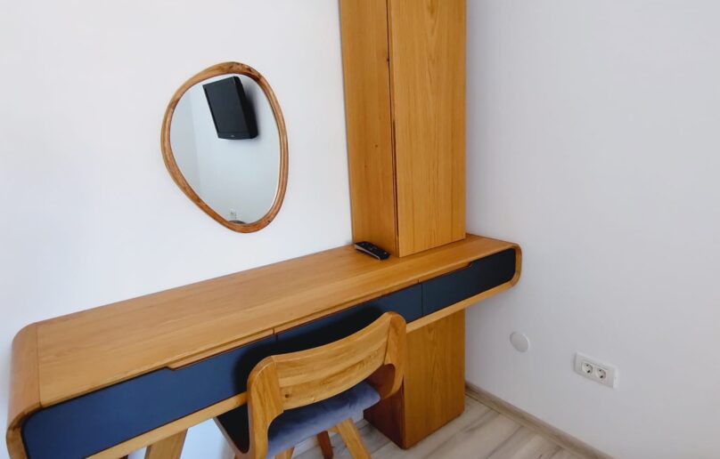 Semidecomandat, luminos, elegant, mobilat/utilat