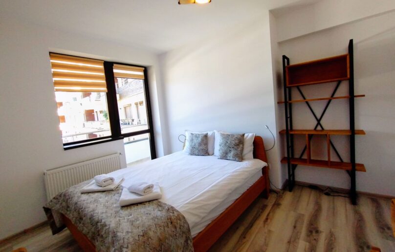 Semidecomandat, luminos, elegant, mobilat/utilat