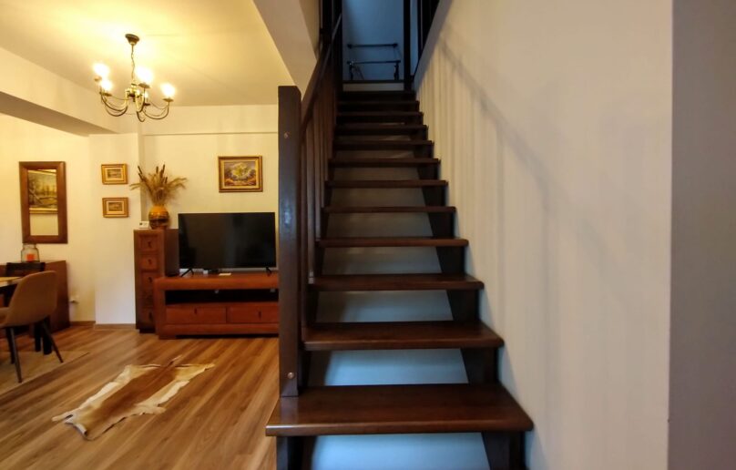 Apartament tip duplex, de vanzare in Sinaia