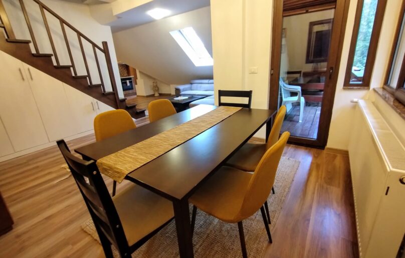 Apartament tip duplex, de vanzare in Sinaia