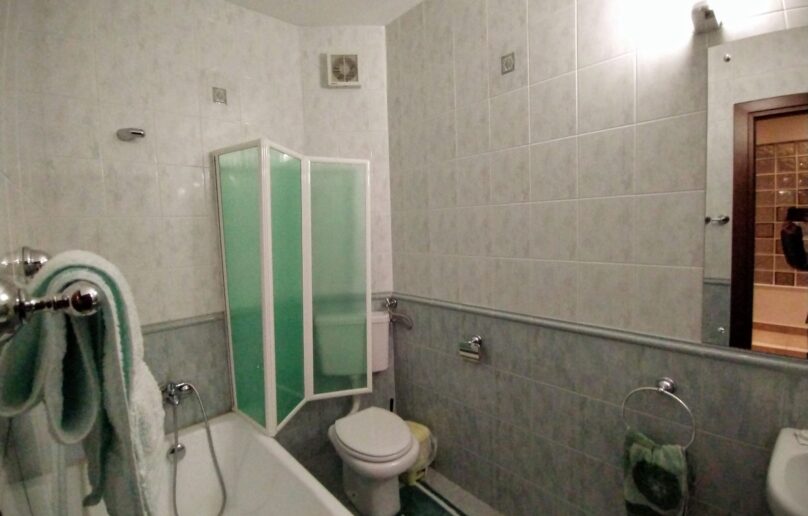 Vila eleganta, refugiu de relaxare si verdeata in Sinaia