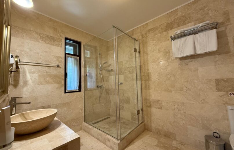 Vila moderna cu dotari Premium/de inchiriat in Sinaia, zona centrala