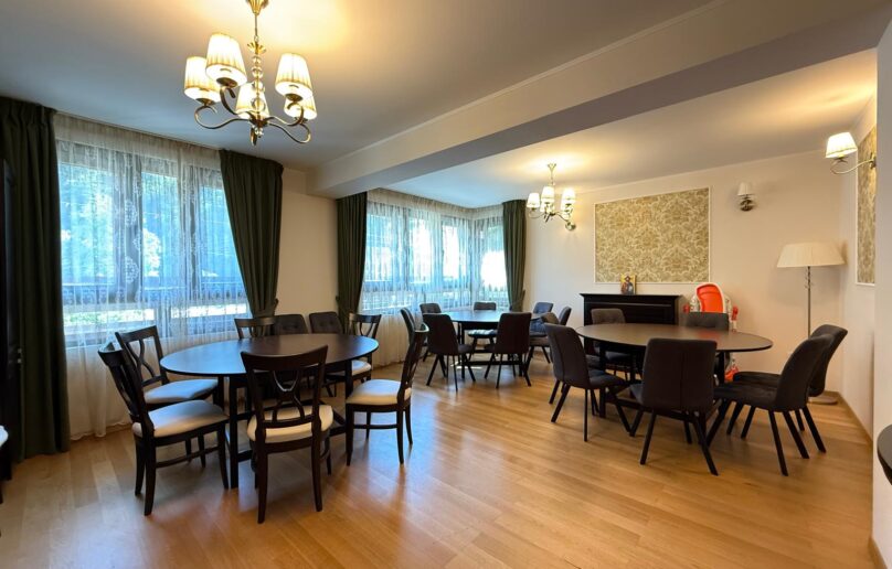 Vila moderna cu dotari Premium/de inchiriat in Sinaia, zona centrala