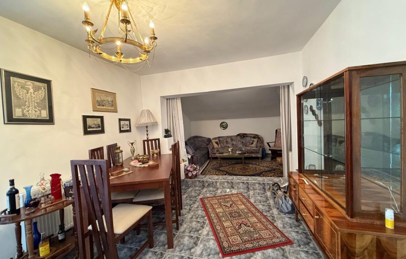 Apartament cu 2 camere/et.4, Busteni, zona Telecabinei