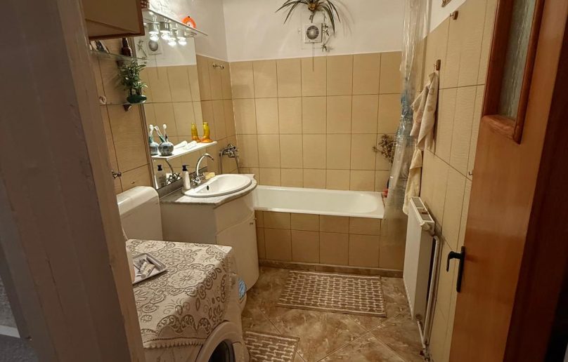 Apartament cu 2 camere/et.4, Busteni, zona Telecabinei