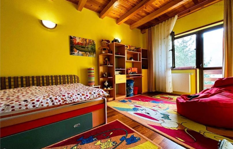 Vila deosebita, de vanzare in Busteni/Piatra Arsa!