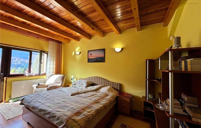 Vila deosebita, de vanzare in Busteni/Piatra Arsa!