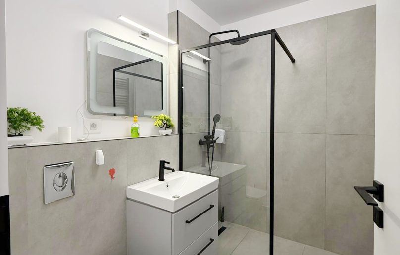 Apartament tip-Studio, elegant/modern, de vanzare in Sinaia