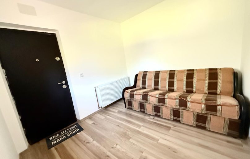 Apartament mobilat, cu terasa si beci interior