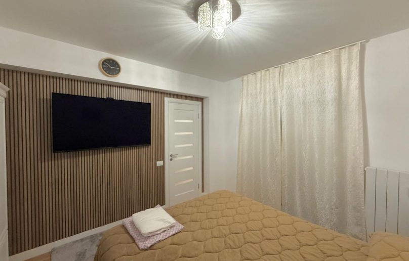 Apartament elegant cu curte proprie si terasa acoperita - Sinaia/Furnica