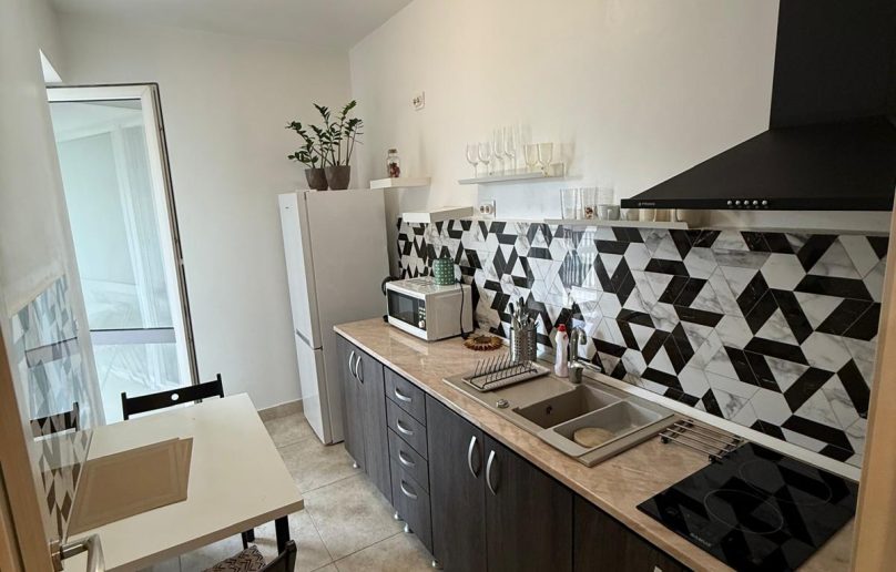 Studio modern, complet mobilat si utilat, cu balcon/et.2, Sinaia