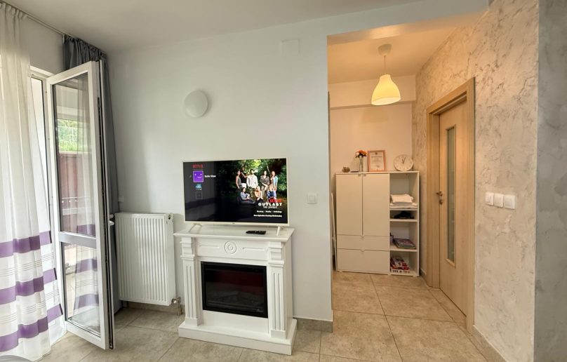 Studio modern, complet mobilat si utilat, cu balcon/et.2, Sinaia