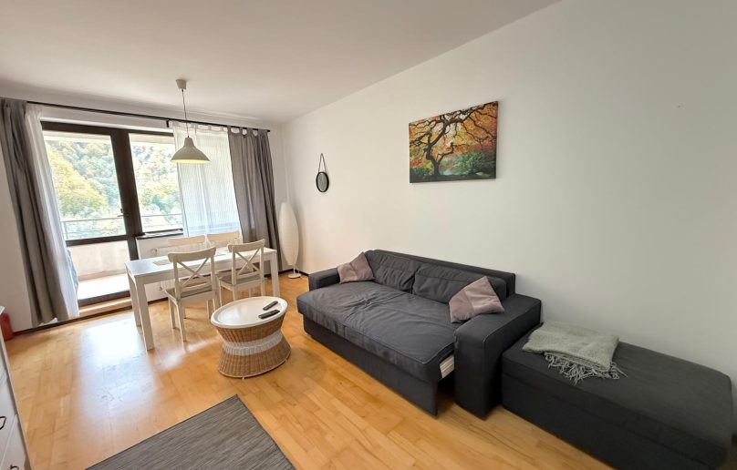 Apartament 2 camere Sinaia/Platou Izvor, priveliste panoramica, mobilat si utilat modern